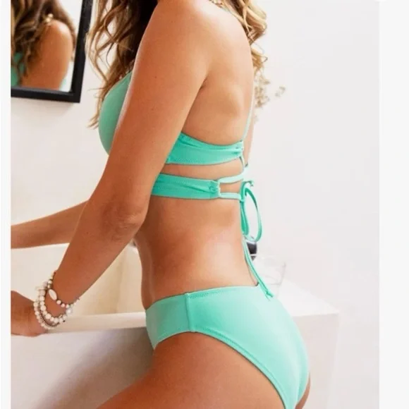 Cupshe aqua green bikini - Picture 4 of 10